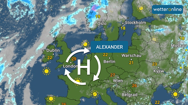 WetterRadar: Wolkenloses und sommerlich warmes Mitteleuropa unter Hoch ALEXANDER. In Skandinavien dagegen dichte Regenwolken. 
