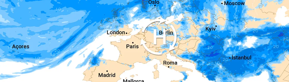 Europa-Wetterkarte mit Hochdruckgebiet über Mitteleuropa. Viele Niederschläge über Nord- und Osteuropa, trockenes Wetter über Spanien, Frankreich und Teilen Italiens.