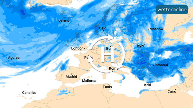 Europa-Wetterkarte mit Hochdruckgebiet über Mitteleuropa. Viele Niederschläge über Nord- und Osteuropa, trockenes Wetter über Spanien, Frankreich und Teilen Italiens.