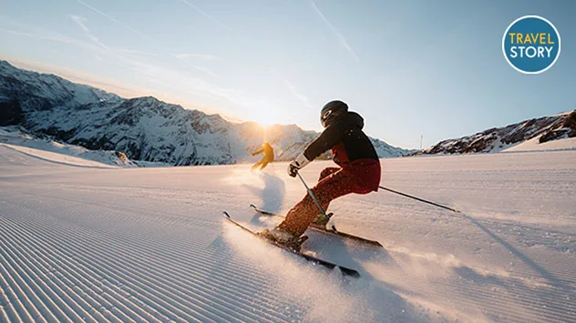 Skifahren bei tiefstehender Sonne. Auf den Gletschern in Sölden beginnt die Saison bei passenden Bedingungen bereits im Oktober.