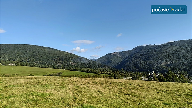 Slnečné počasie v prírode.