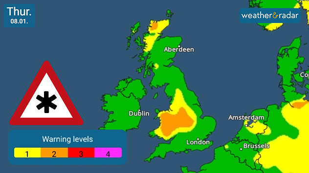 UK warning map dated Thu 08.01 showing snow and ice warning levels with green, yellow, and orange shading across regions, a snowflake warning icon, city labels, and a legend indicating levels 1 to 4.