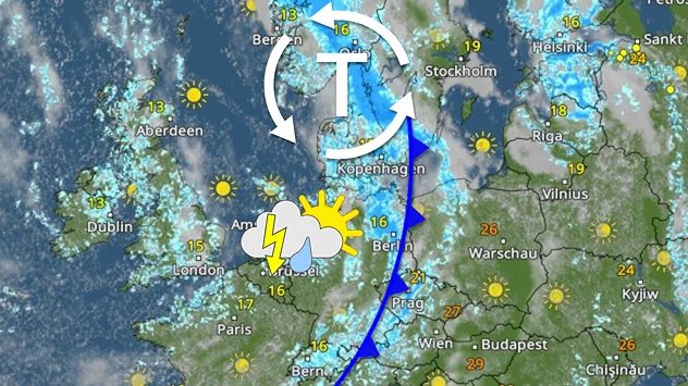 Kaltfront verläuft von Norddeutschland bis nach Tschechien. Westlich davon kühlere Luft und wechselhaftes Wetter, östlich noch deutlich wärmer.