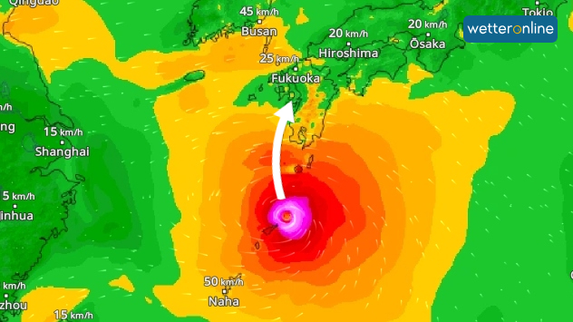 WindRadar zeigt Taifun vor Japan