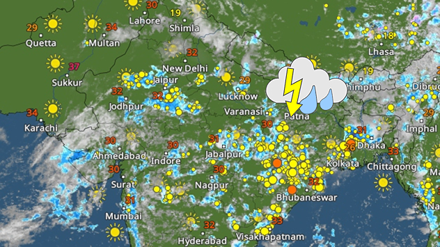 Weather map showing widespread thunderstorms and frequent lightning across northern and eastern India, especially from Jabalpur toward Kolkata and Bhubaneswar.