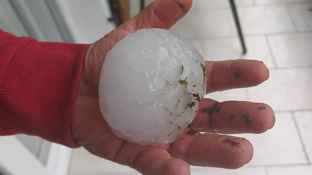 Riesenhagel in Österreich