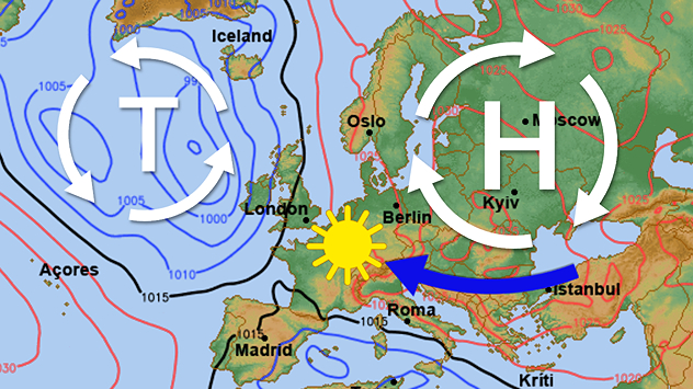 Eine Europakarte zeigt Linien gleichen Luftdrucks sowie ein Hochdruckgebiet über Osteuropa und Russland, ein Tief über dem Nordwestatlantik und ein kleines Tief über dem südlichen Mittelmeer.