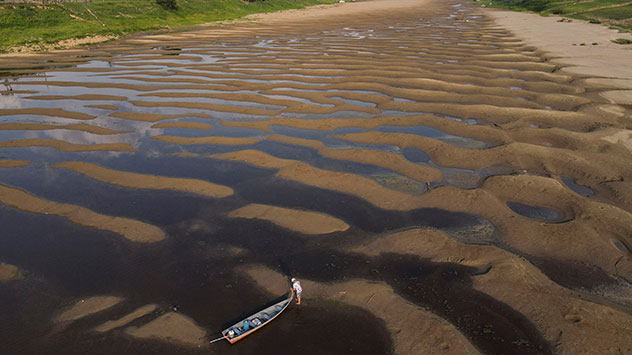 In Careiro da Várzea kommt man mit dem Schiff nicht mehr vorwärts. 