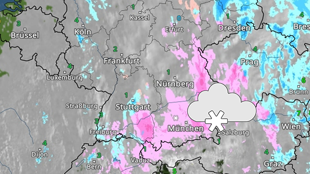 WetterRadar-Karte mit Schnee- und Eisbereichen in Süddeutschland. Warnsymbole für Glätte und Schneefall über Bayern und Baden-Württemberg. Hervorgehobene Gefahrenzonen rund um München und die Alpen.