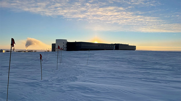 Sonnenuntergang am Südpol