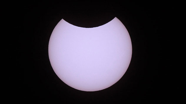 Am Mittag des 10. Juni 2021 ist eine partielle Sonnenfinsternis von Deutschland aus zu sehen gewesen.