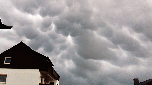 © Gisela Kolek-Meyer Mammatus-Wolken über Löhnberg
