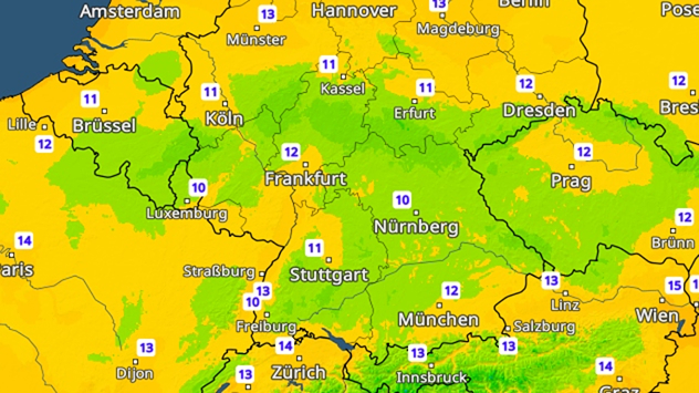 Wetterkarte mit den Tiefsttemperaturen in Deutschland und angrenzenden Regionen. Die Frühwerte liegen meist zwischen 10 und 13 Grad, in höheren Lagen und einigen Mittelgebirgsregionen örtlich etwas darunter. Besonders frisch ist es mit rund 10 Grad im Raum Luxemburg, Freiburg und Nürnberg. Die grün eingefärbten Bereiche kennzeichnen kühlere Regionen, während gelb-orange Farbtöne etwas mildere Nächte anzeigen. Insgesamt verläuft die Nacht in Deutschland überwiegend kühl bis mäßig mild.