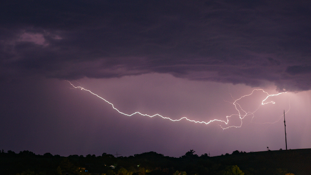Blitze über Guntersblum in Rheinhessen