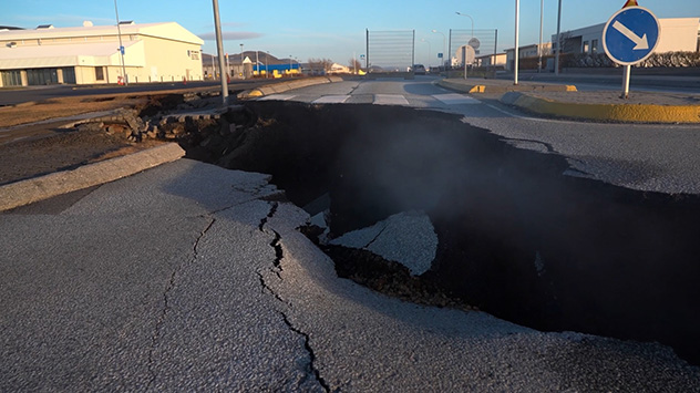 Risse und Spalten im Boden