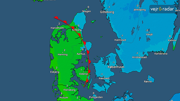 Temperaturkort over Danmark med markeret vejrfront og tydelig temperaturkontrast mellem vest og øst.