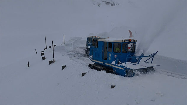Sie sind eine Konstruktion des Erbauers der Großglockner Hochalpenstraße und wurden eigens für die Schneeräumung der Straße entwickelt.
