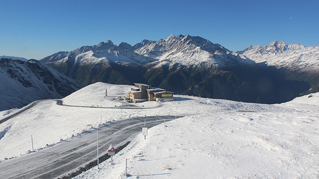 Winterlandschap in de Alpen op de Großglockner Hochalpenstraße
