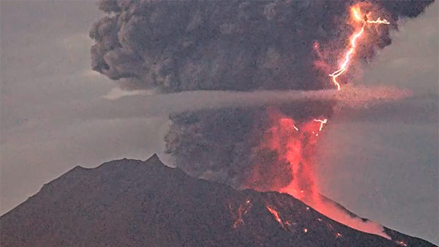 Vulkanisches Gewiiter