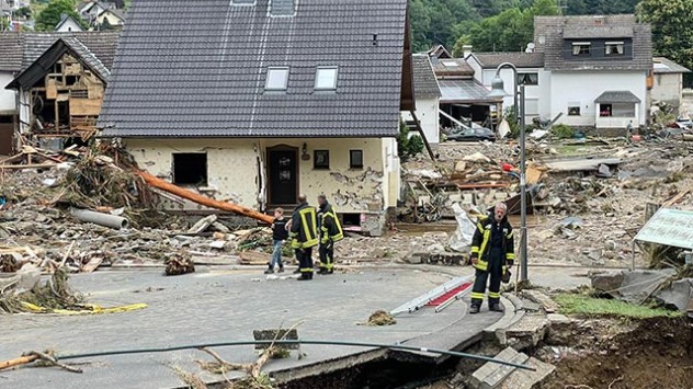 Unwetterartiger Dauerregen hat vor allem in Nordrhein-Westfalen und Rheinland-Pfalz für extreme Schäden gesorgt. 