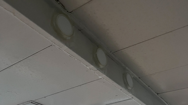 Auch auf dem Schiff wurden Mikroplastikproben gesammelt.