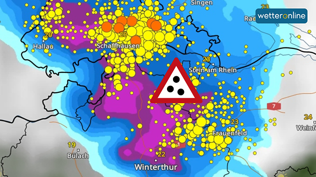 Ausschnnitt eines Regenradars mit Blitzen von der Region Winterthur und Schaffhausen. Dazu ein Warnsymbol mit Hagelkörnern.