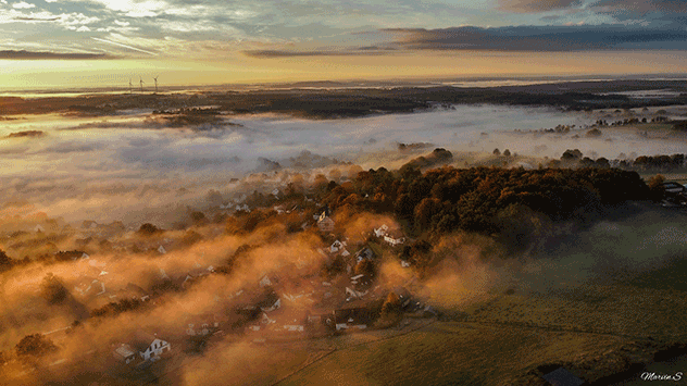 © Marvin Smolders Nebelschwaden im Sonnenaufgang