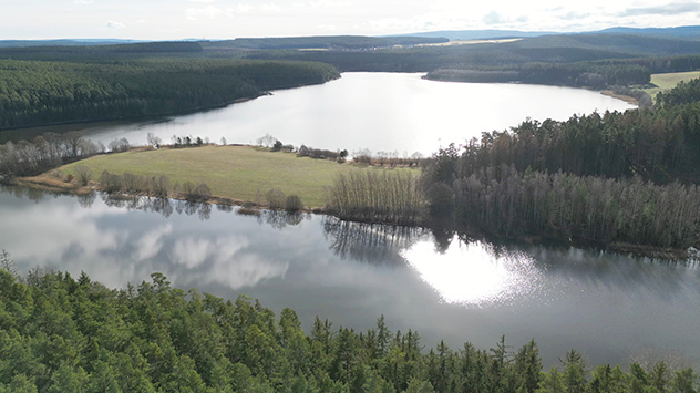 Die Talsperre in Heyda in Südthüringen ist gut gefühlt. Ein gutes Zeichen für die kommenden Monate.