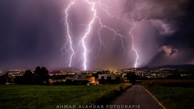 Blitze bei Nacht in Wetzlar