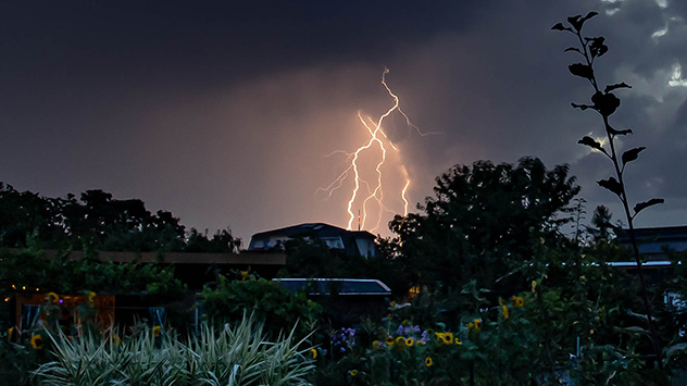 © Sylvio Müller Blitze bei Nacht in Dresden
